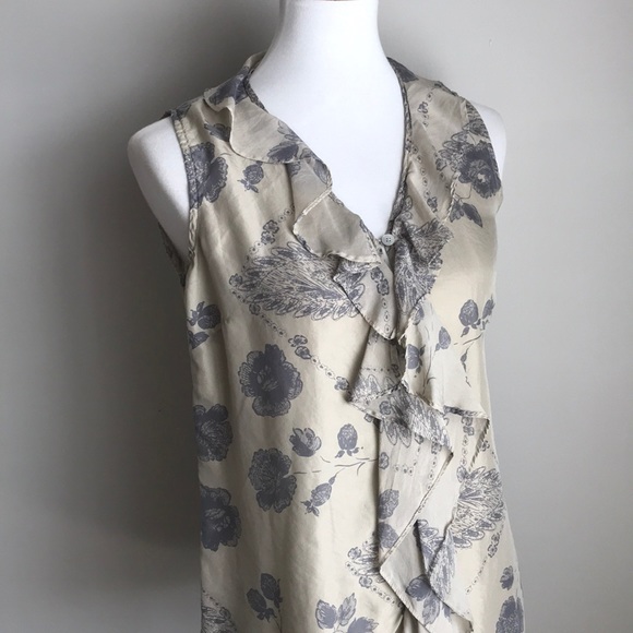 CAbi. |  100% Silk ‘Tranquil Sleeveless Blouse!’ - Picture 2 of 8